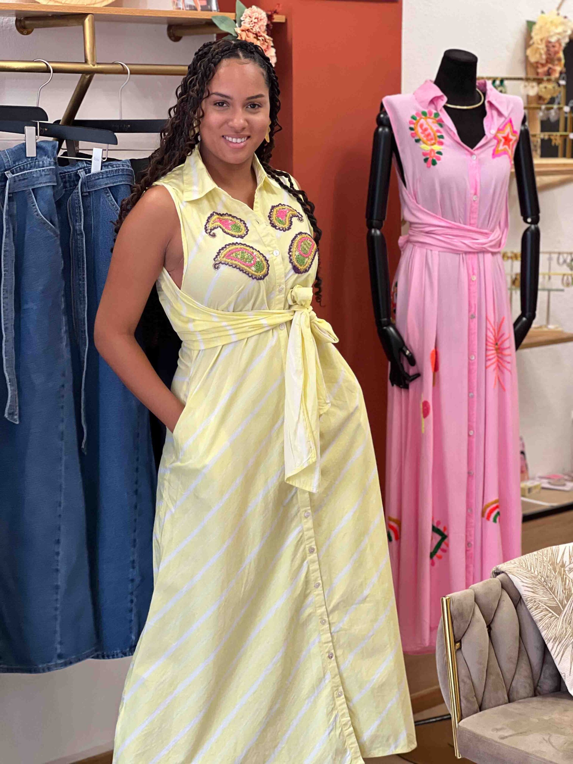 Robe Yelena – Image 2